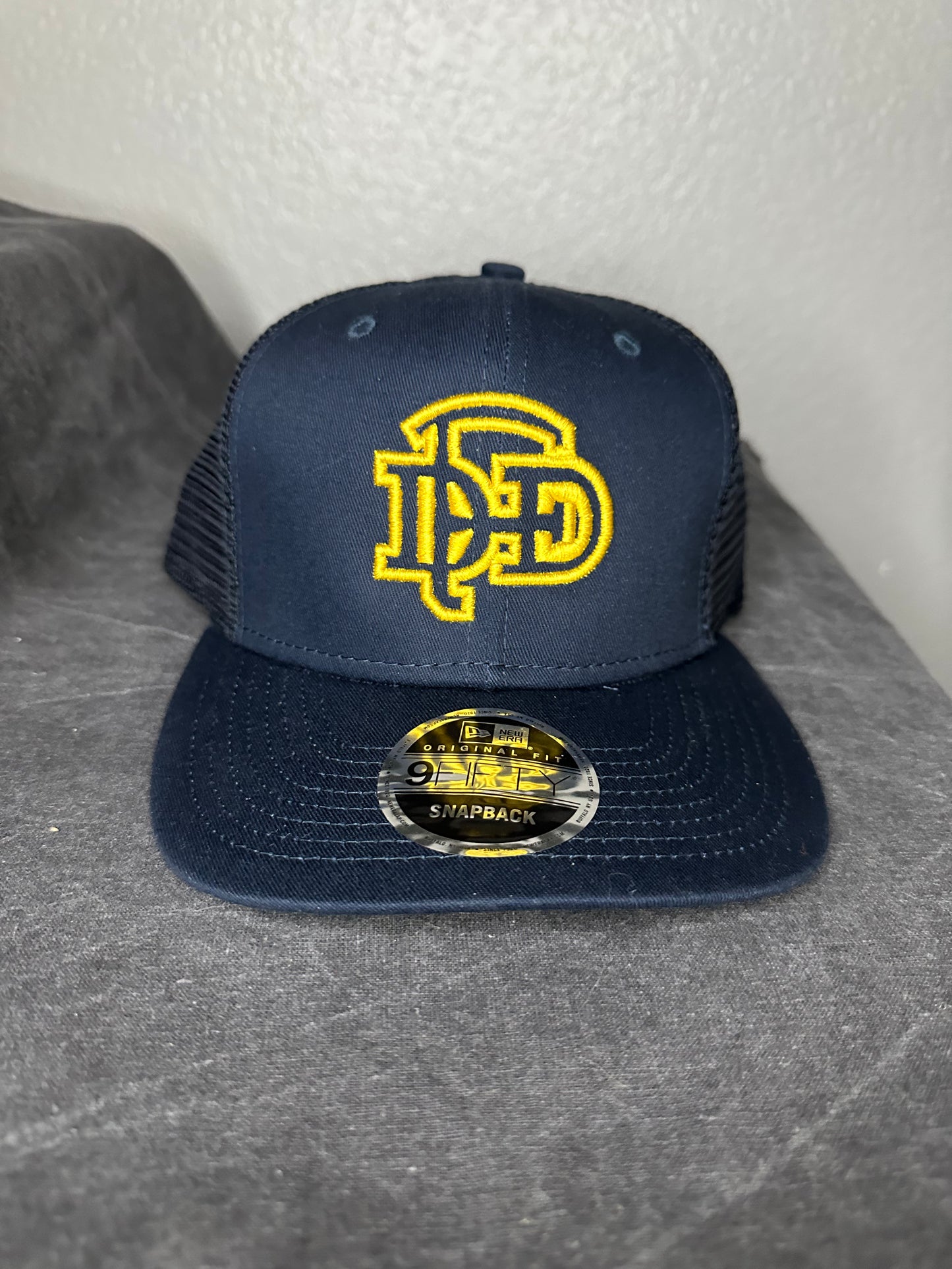 Dallas FD Outline Design New Era 9Fifty Flat Bill Snapback (Mesh Backing)