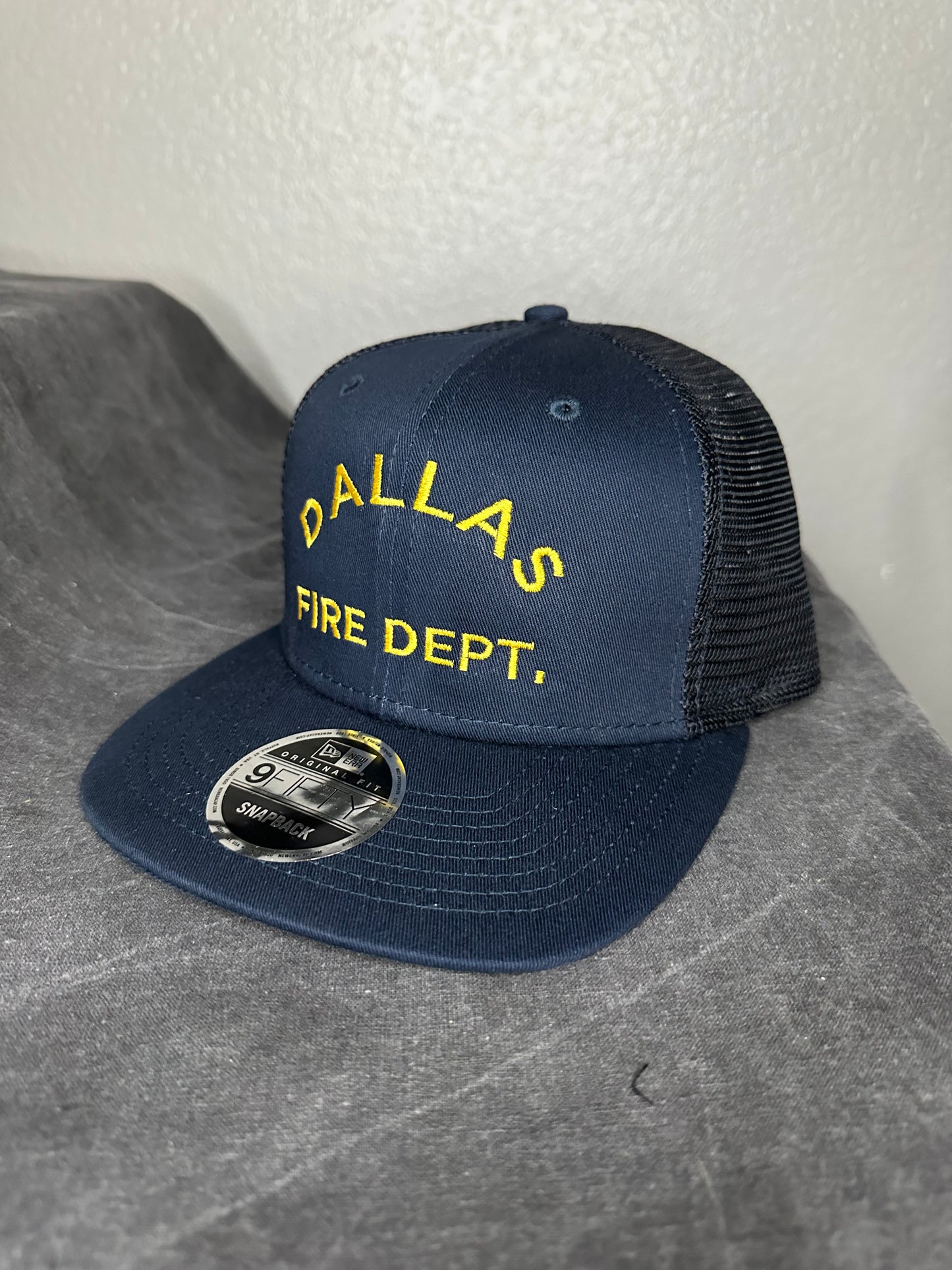 Dallas FD Text Design New Era 9Fifty Flat Bill Snapback (Mesh Backing)