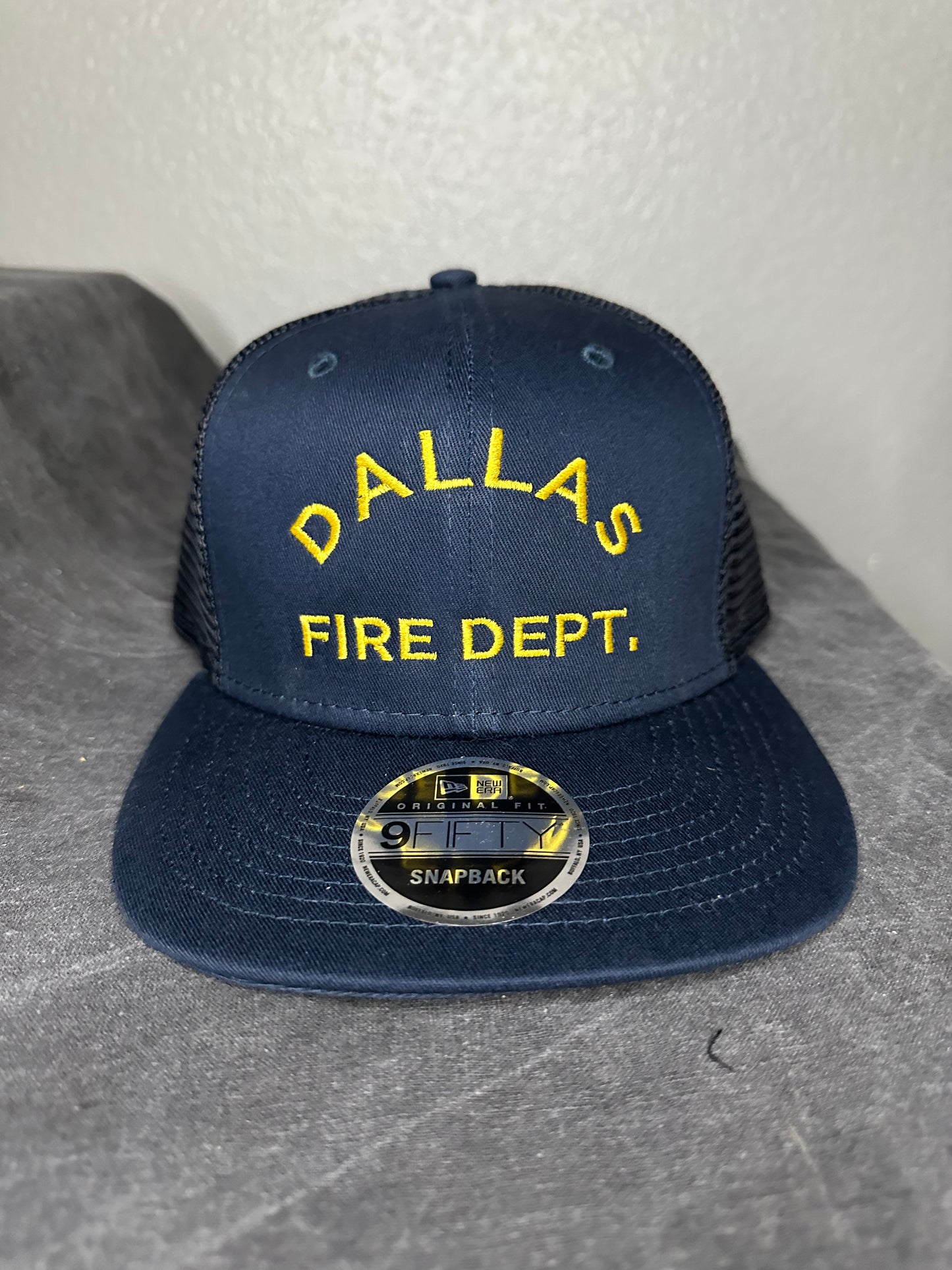 Dallas FD Text Design New Era 9Fifty Flat Bill Snapback (Mesh Backing)